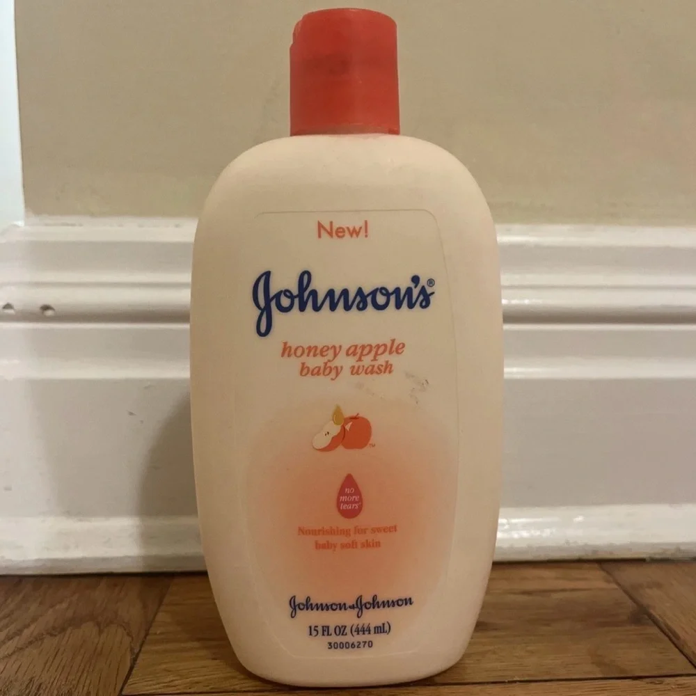 Johnson's Honey Apple Baby Moisture Wash Discontinued New Sealed 15 Oz.